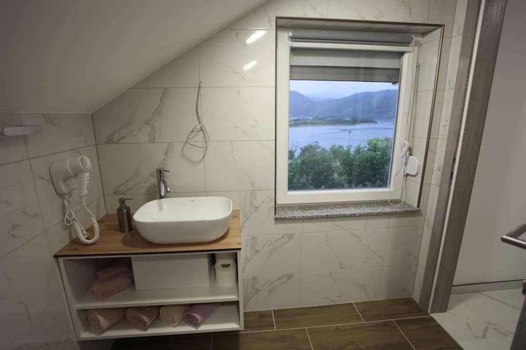 Apartmani Venecia Prozor 외부 사진