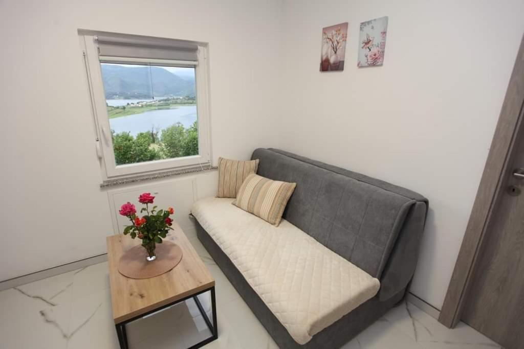 Apartmani Venecia Prozor 외부 사진